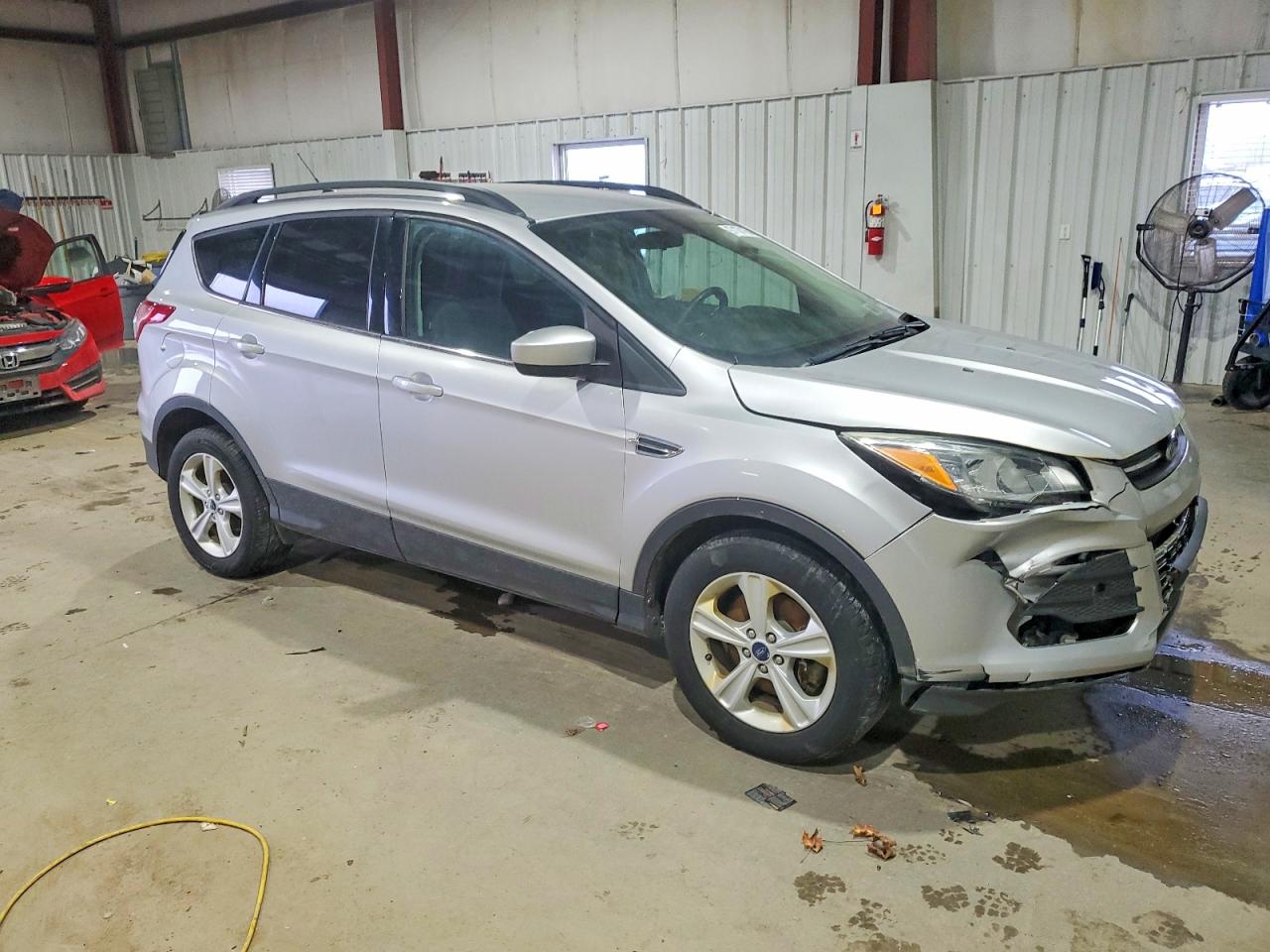 2016 FORD ESCAPE SE photo 4