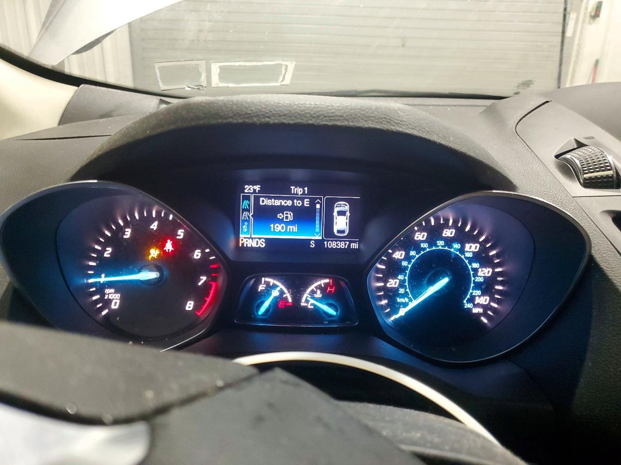 2016 FORD ESCAPE SE photo 9
