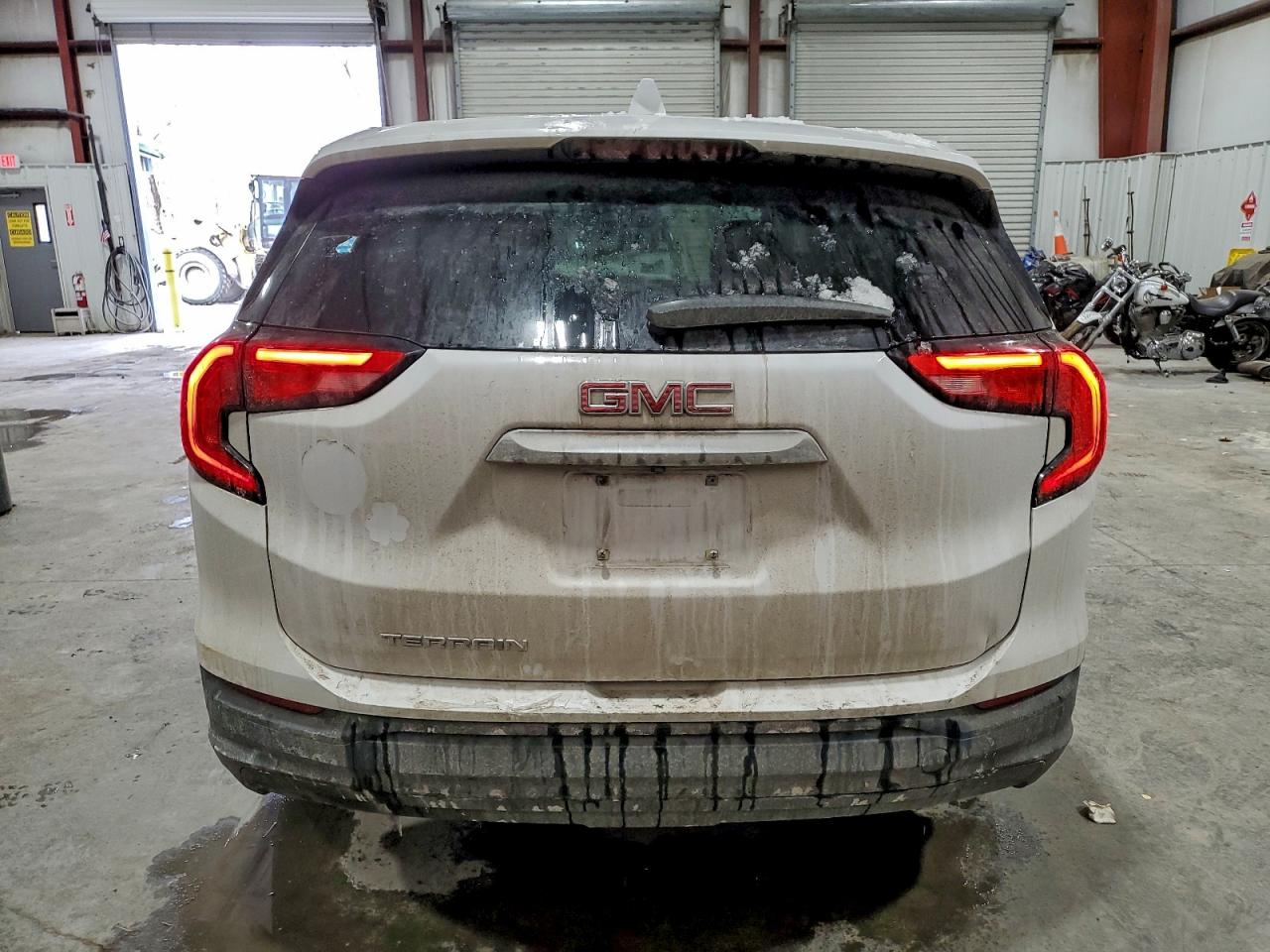 2018 GMC TERRAIN SLE photo 6