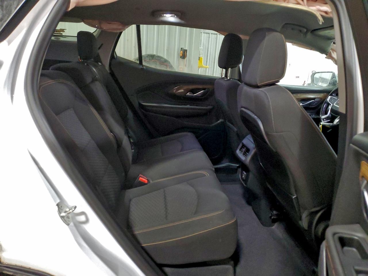 2018 GMC TERRAIN SLE photo 11