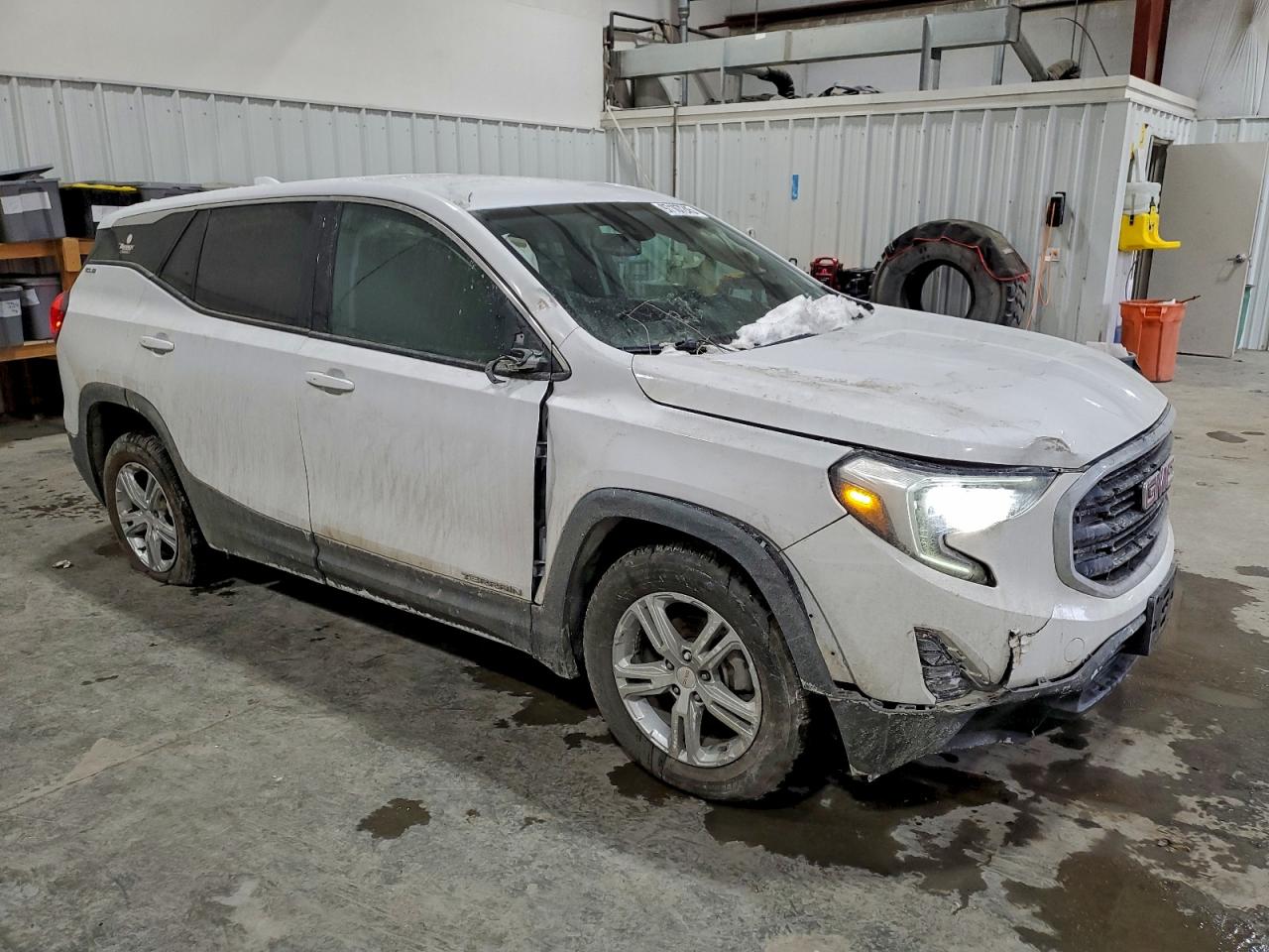 2018 GMC TERRAIN SLE photo 4