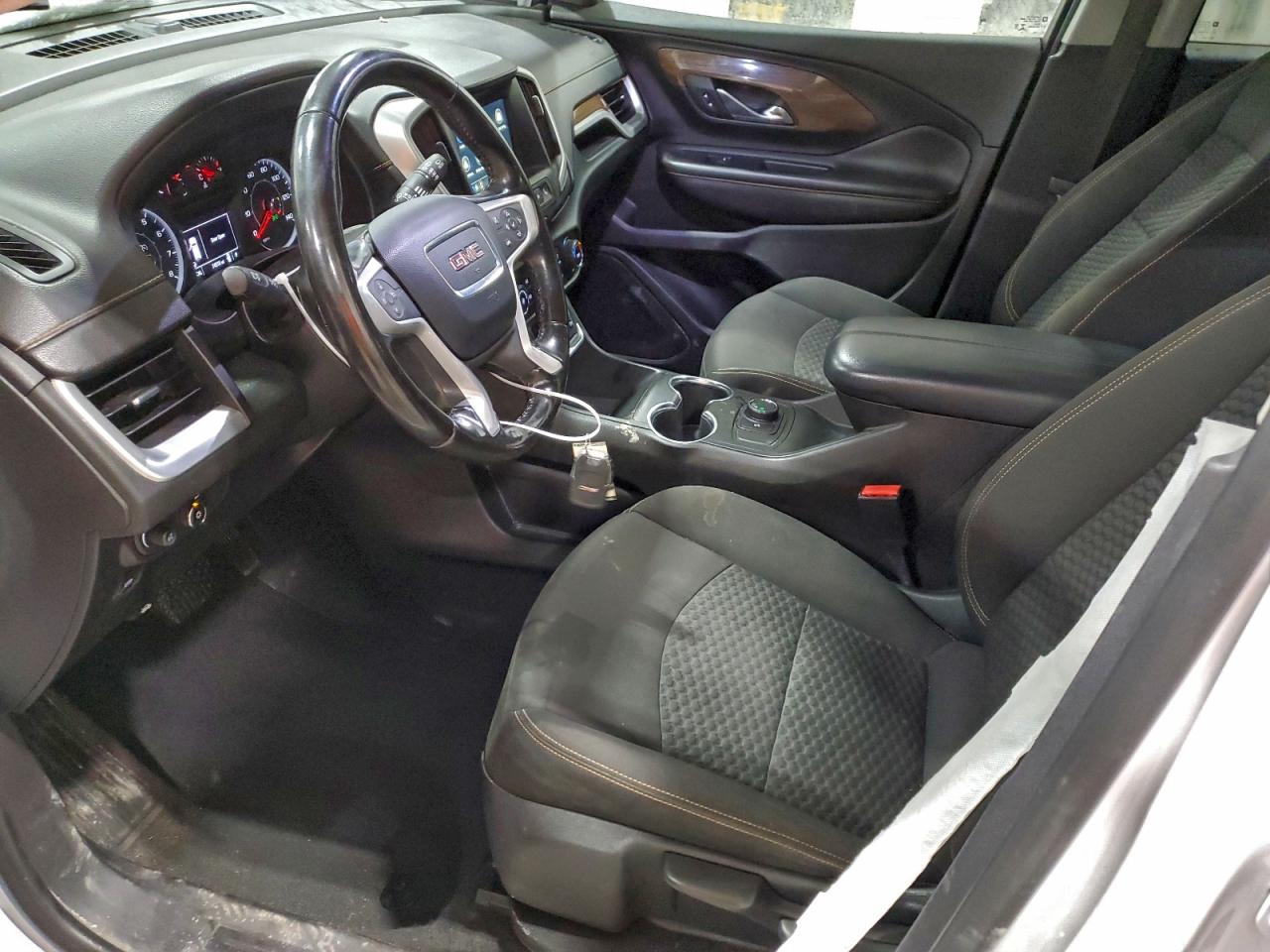 2018 GMC TERRAIN SLE photo 7