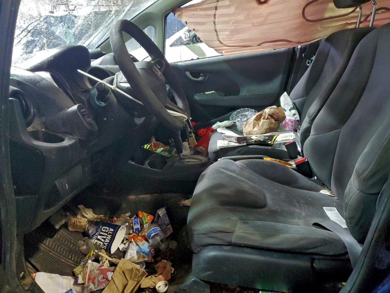 2013 HONDA FIT photo 7