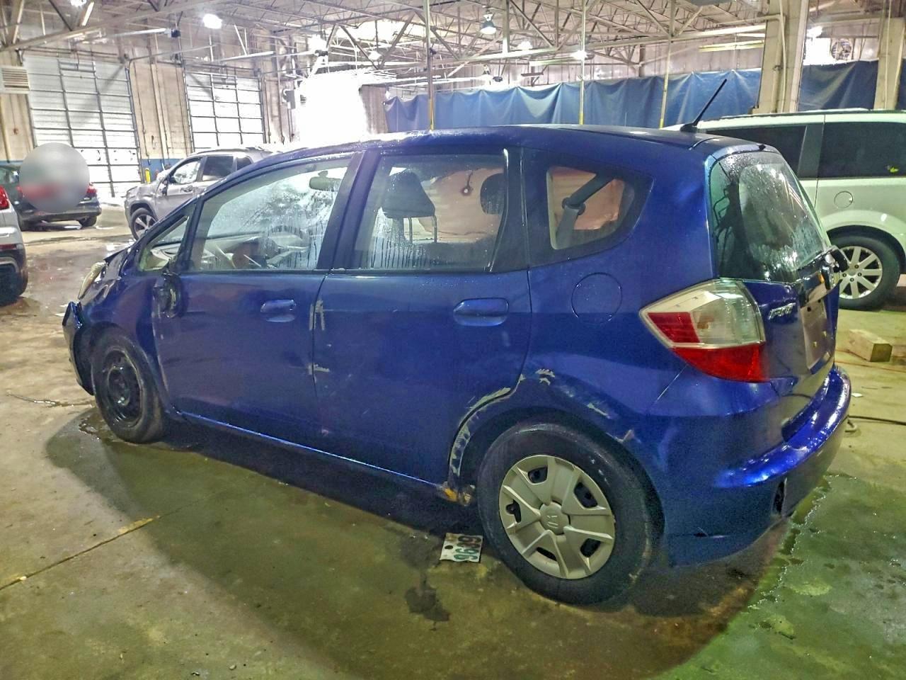 2013 HONDA FIT photo 2