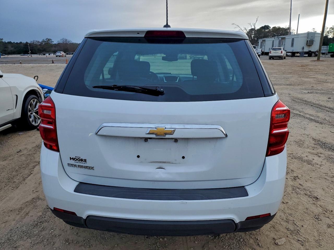 2017 CHEVROLET EQUINOX LS photo 6
