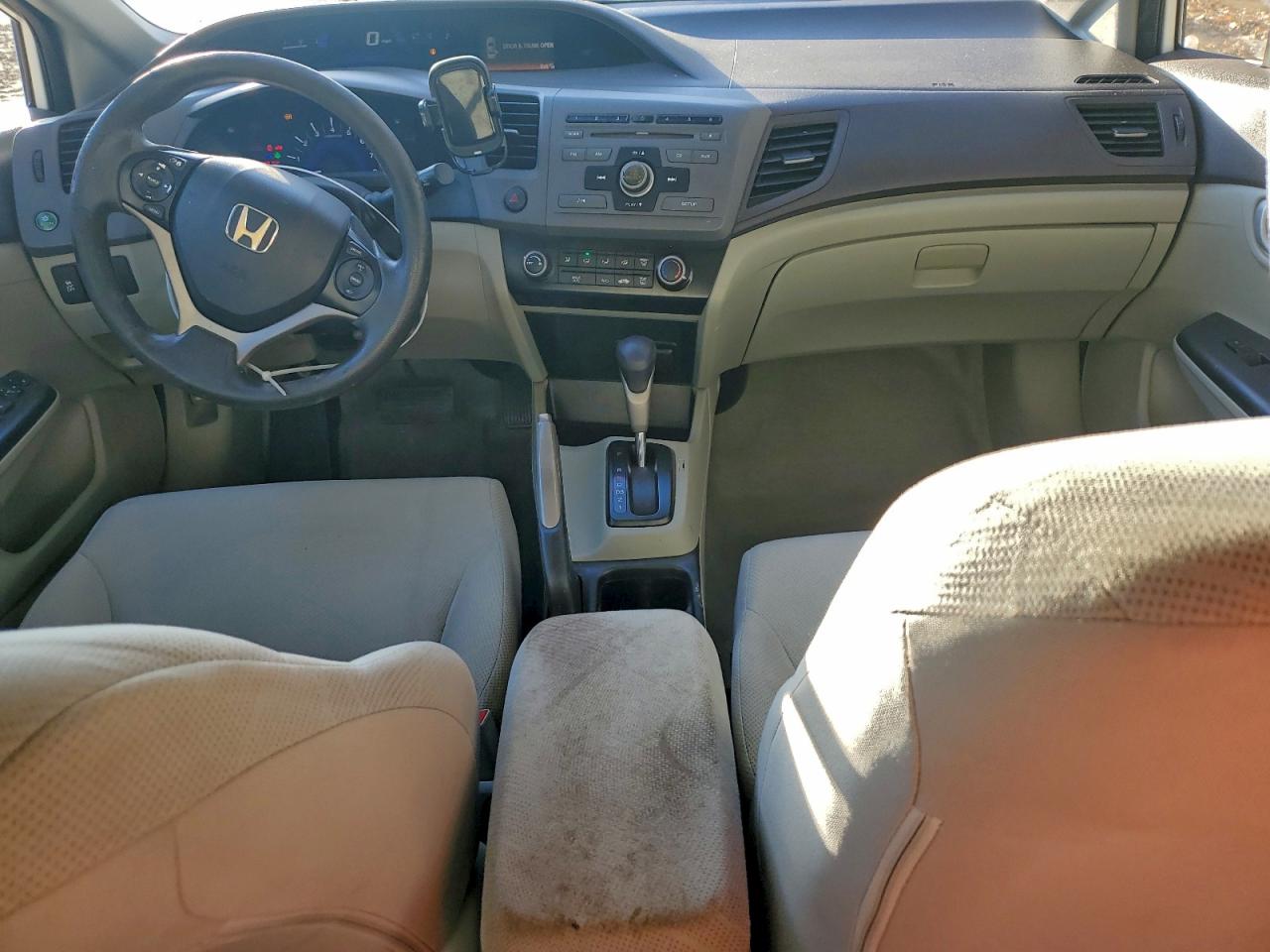 2012 HONDA CIVIC LX photo 22