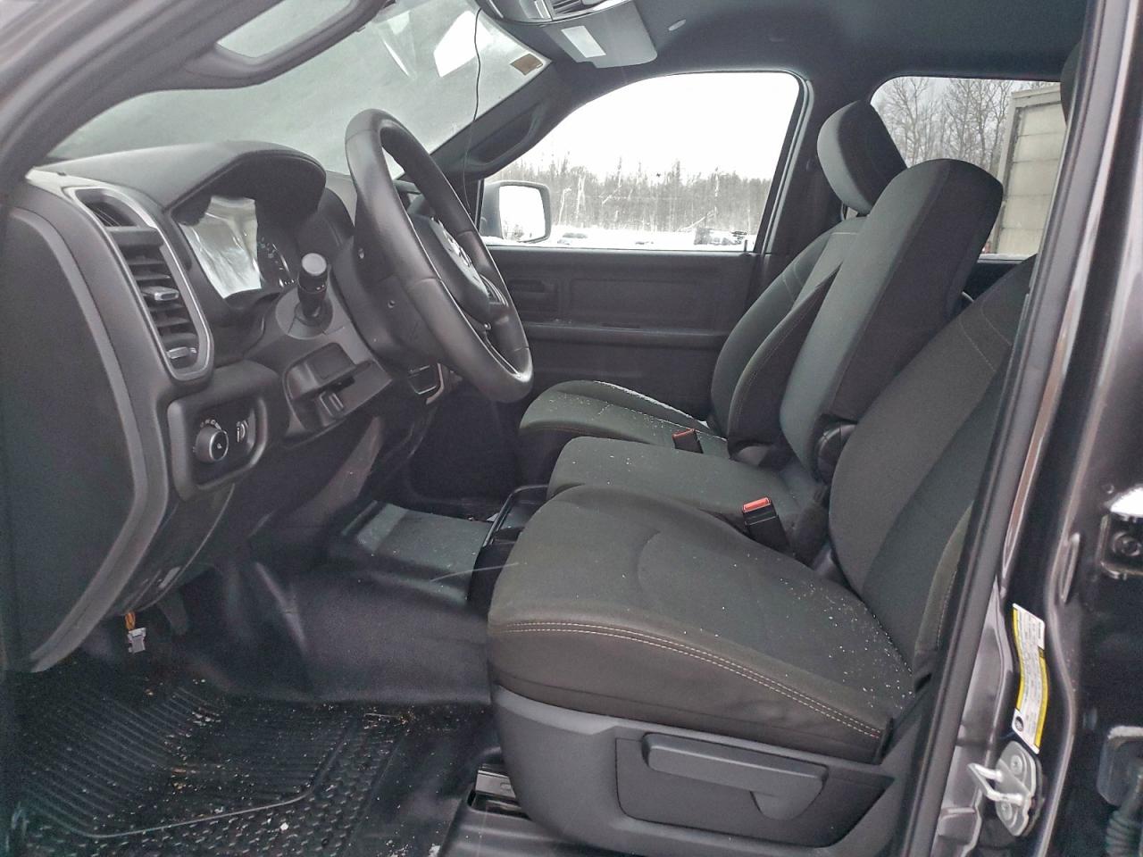 2021 RAM 3500 TRADESMAN photo 19
