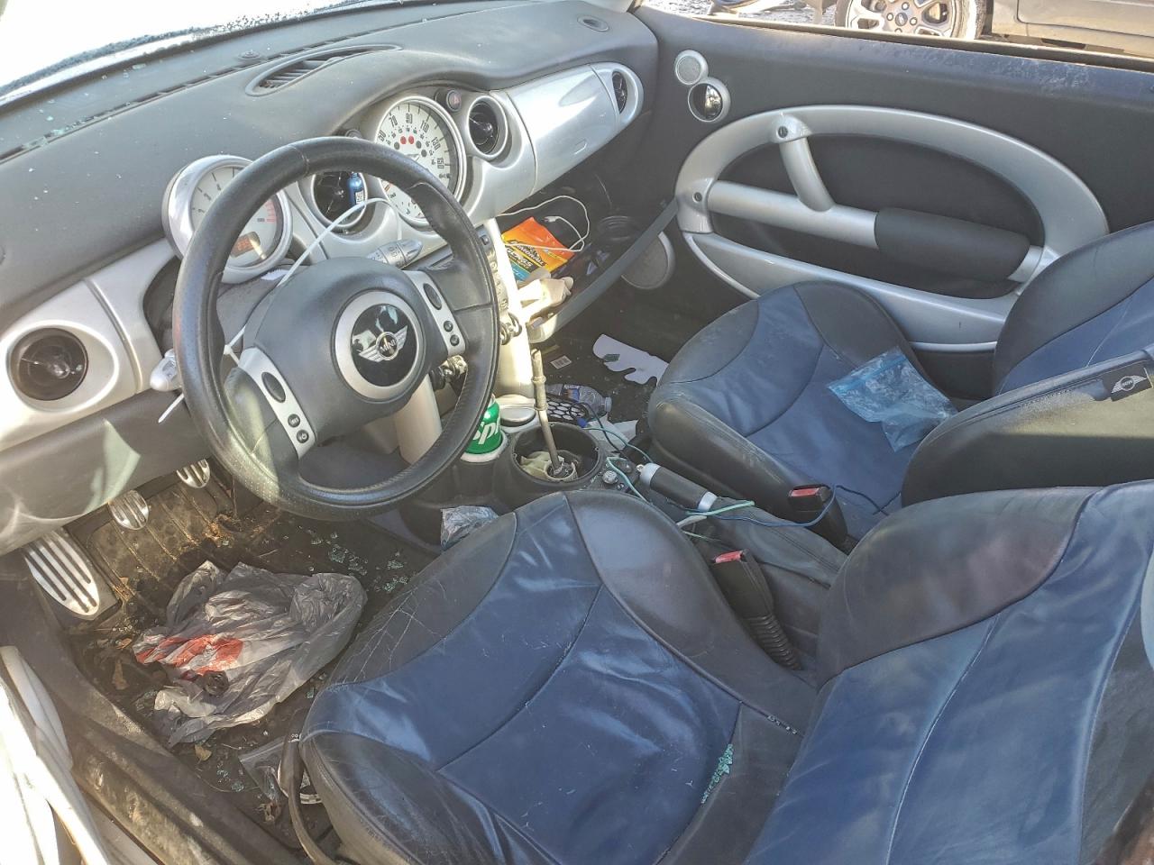 2003 MINI COOPER S photo 8