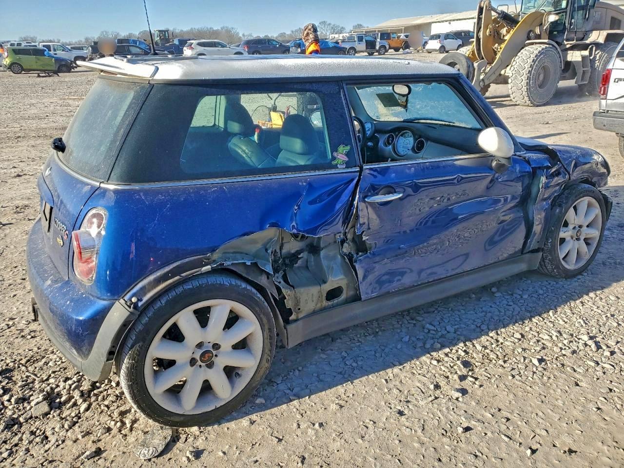 2003 MINI COOPER S photo 3