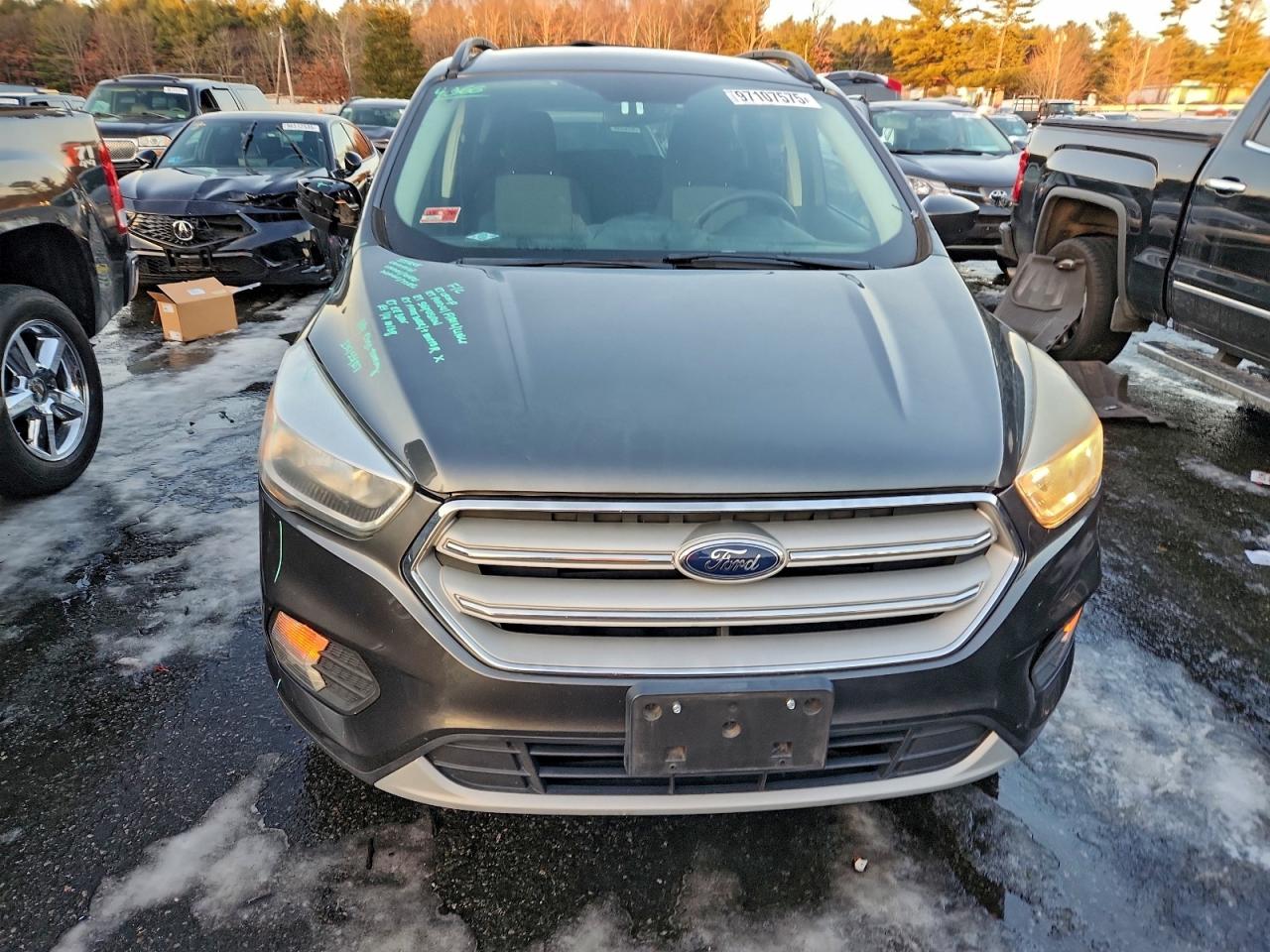 2018 FORD ESCAPE SE photo 13
