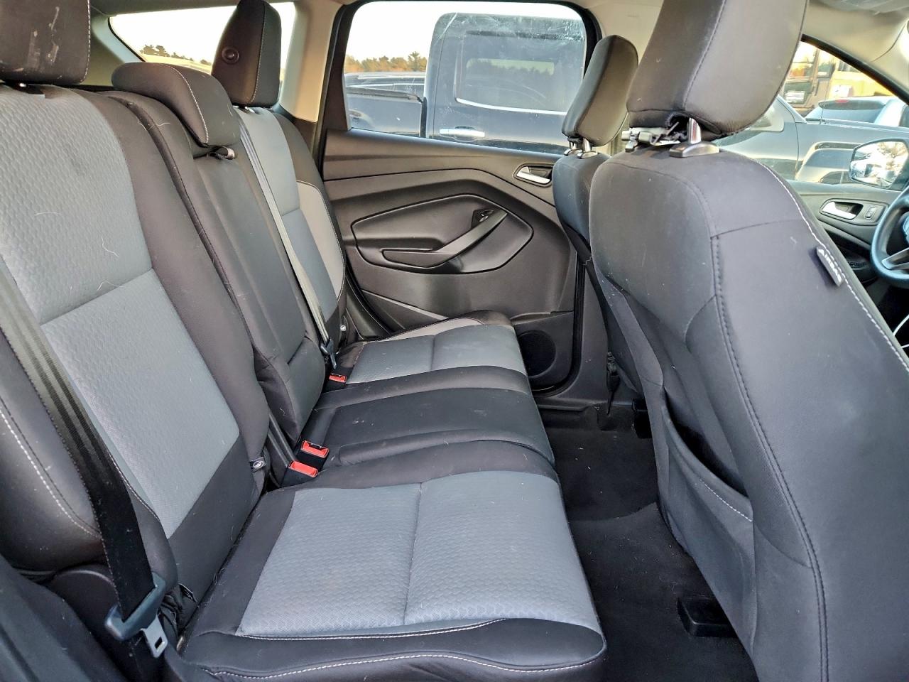 2018 FORD ESCAPE SE photo 31