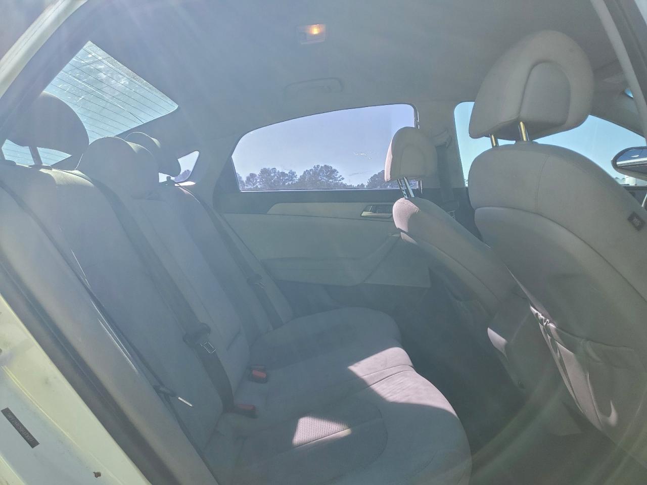 2016 HYUNDAI SONATA SE photo 10