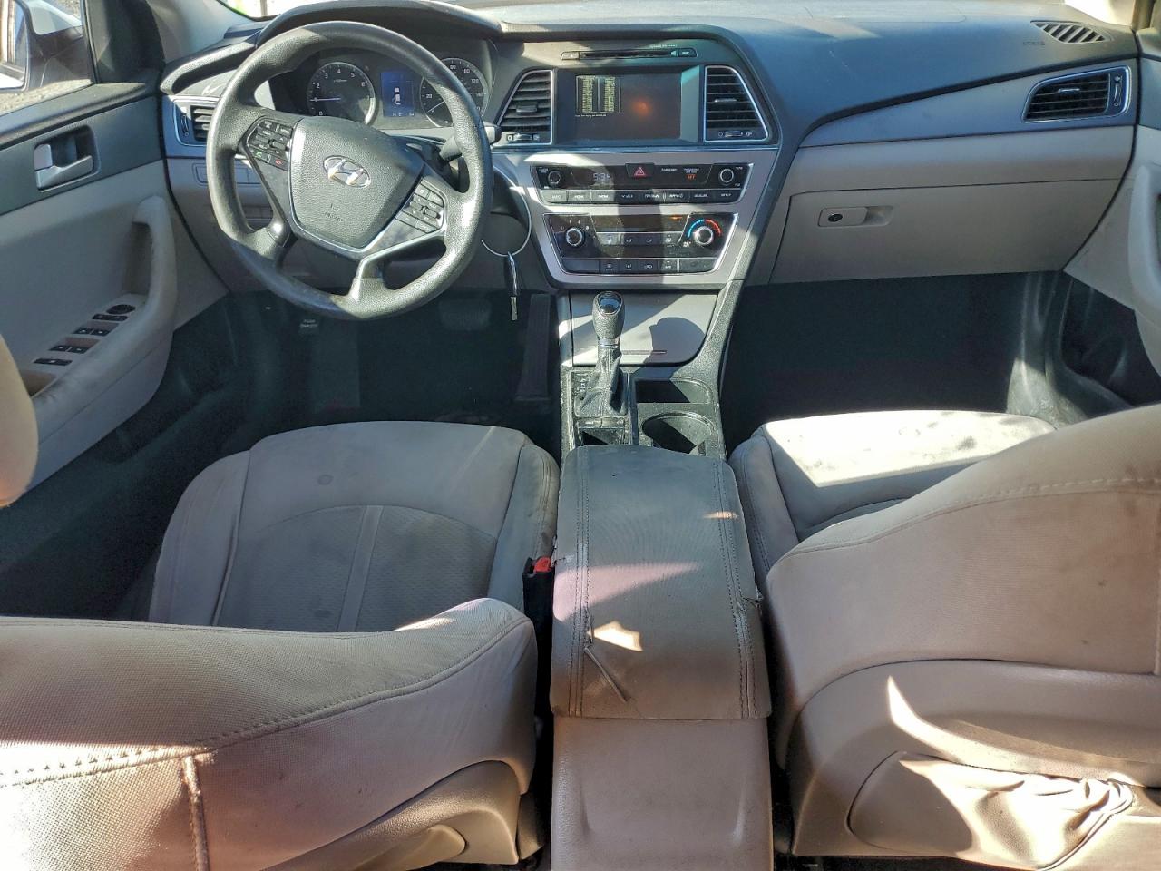 2016 HYUNDAI SONATA SE photo 8