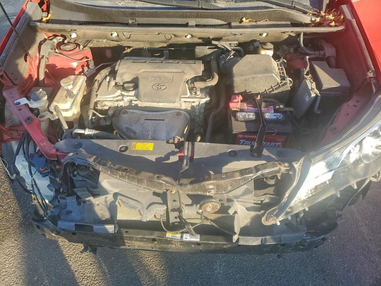 2014 TOYOTA RAV4 XLE photo 12