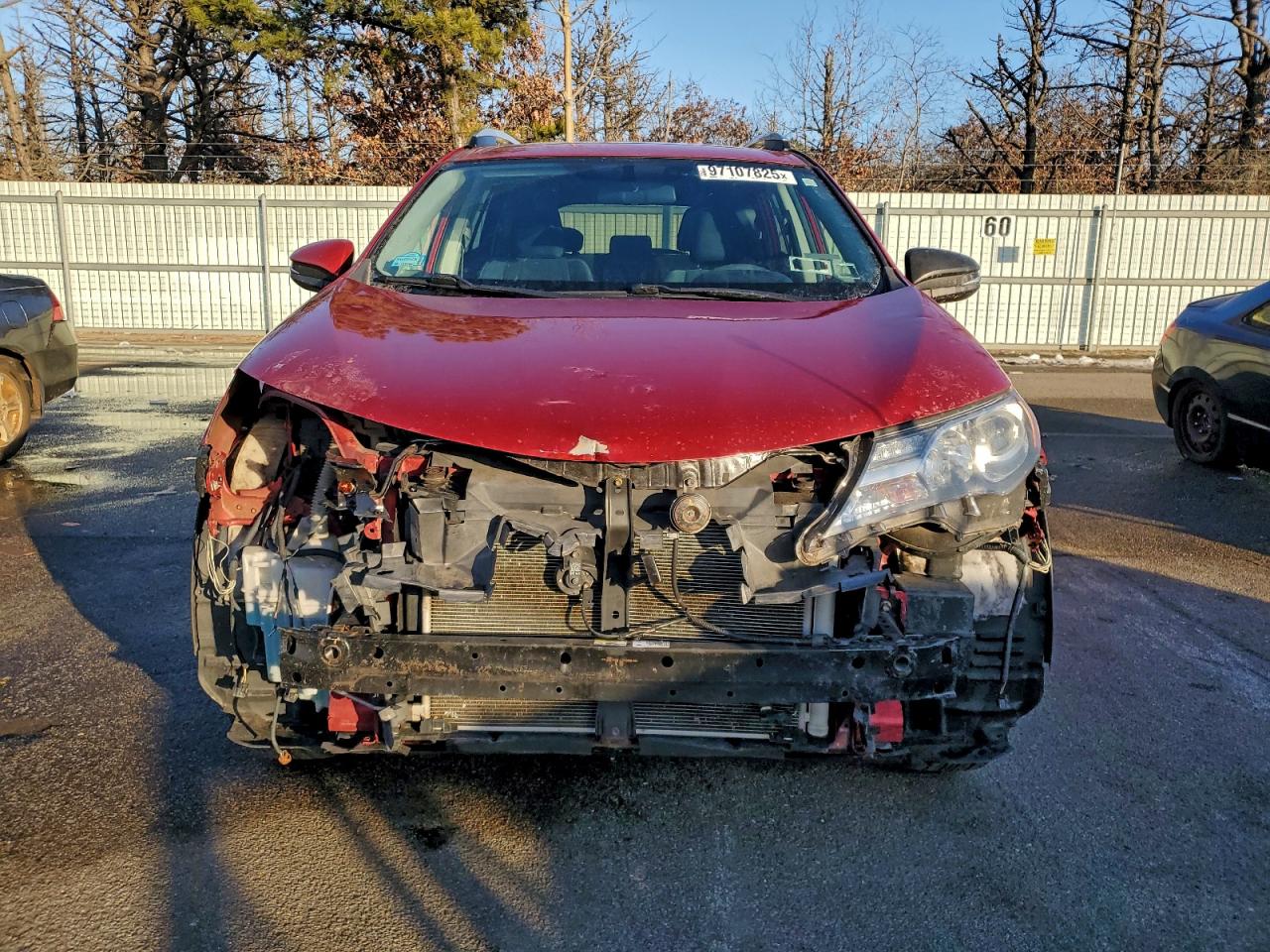 2014 TOYOTA RAV4 XLE photo 5