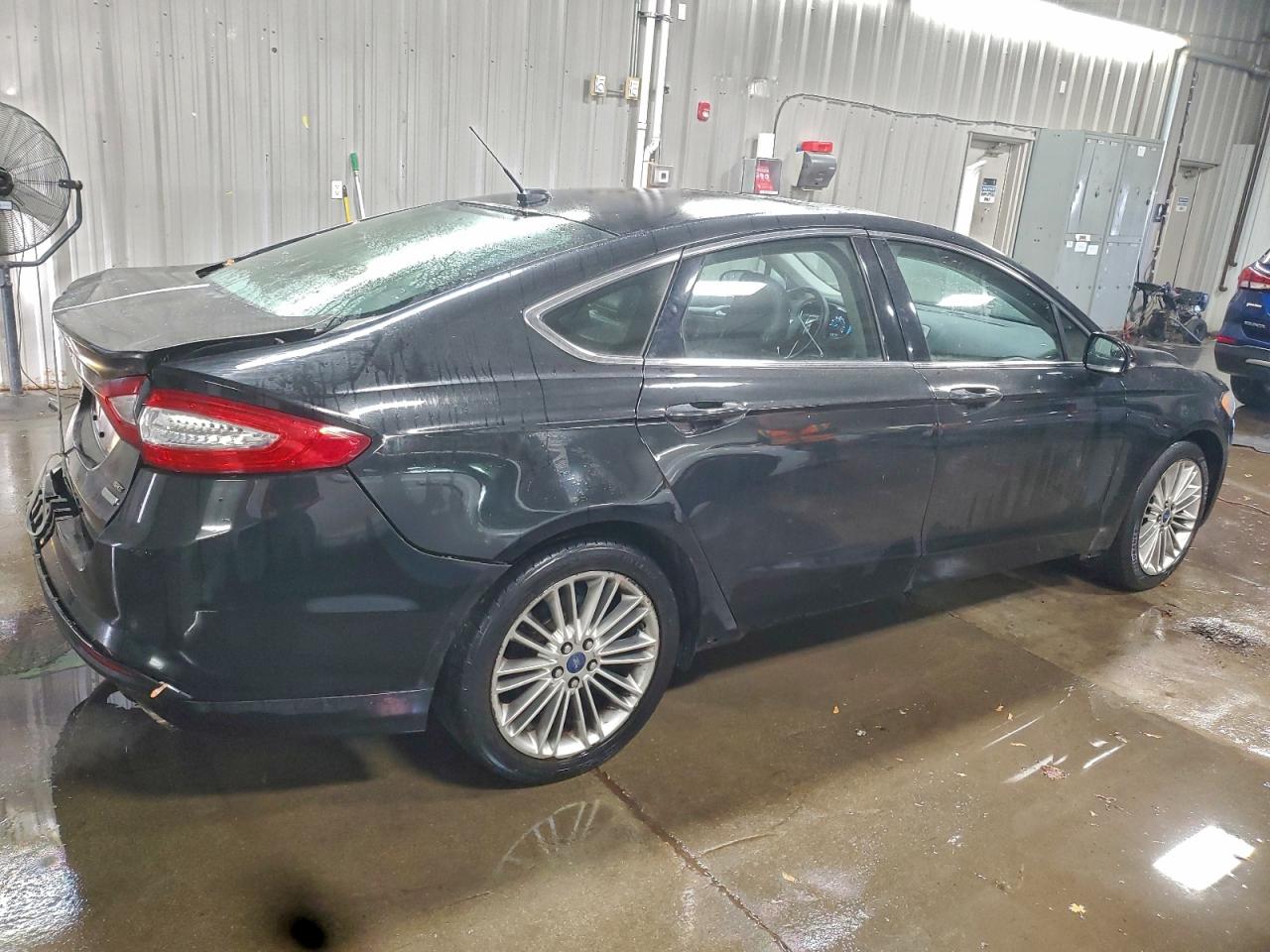 2015 FORD FUSION SE photo 3