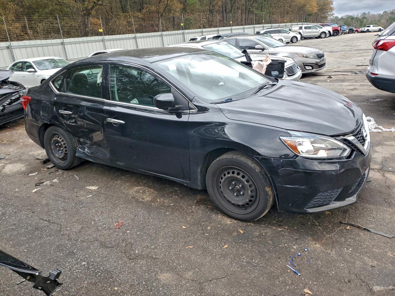 2018 NISSAN SENTRA S photo 4