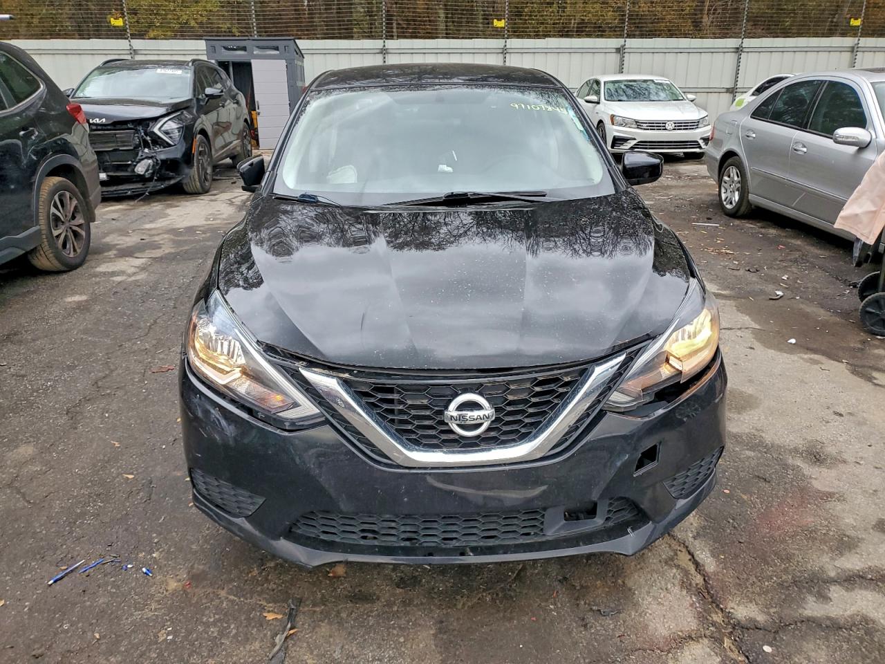 2018 NISSAN SENTRA S photo 5