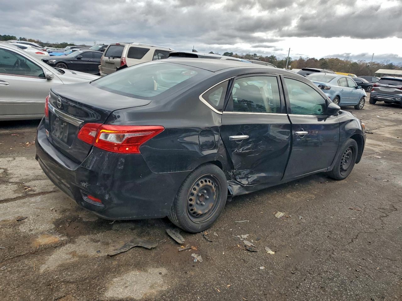 2018 NISSAN SENTRA S photo 3