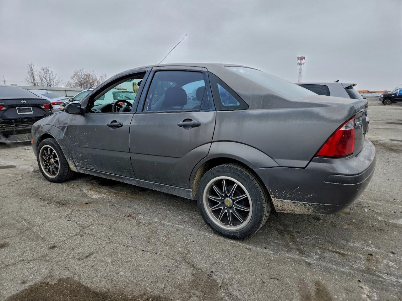 2007 FORD FOCUS ZX4 photo 3
