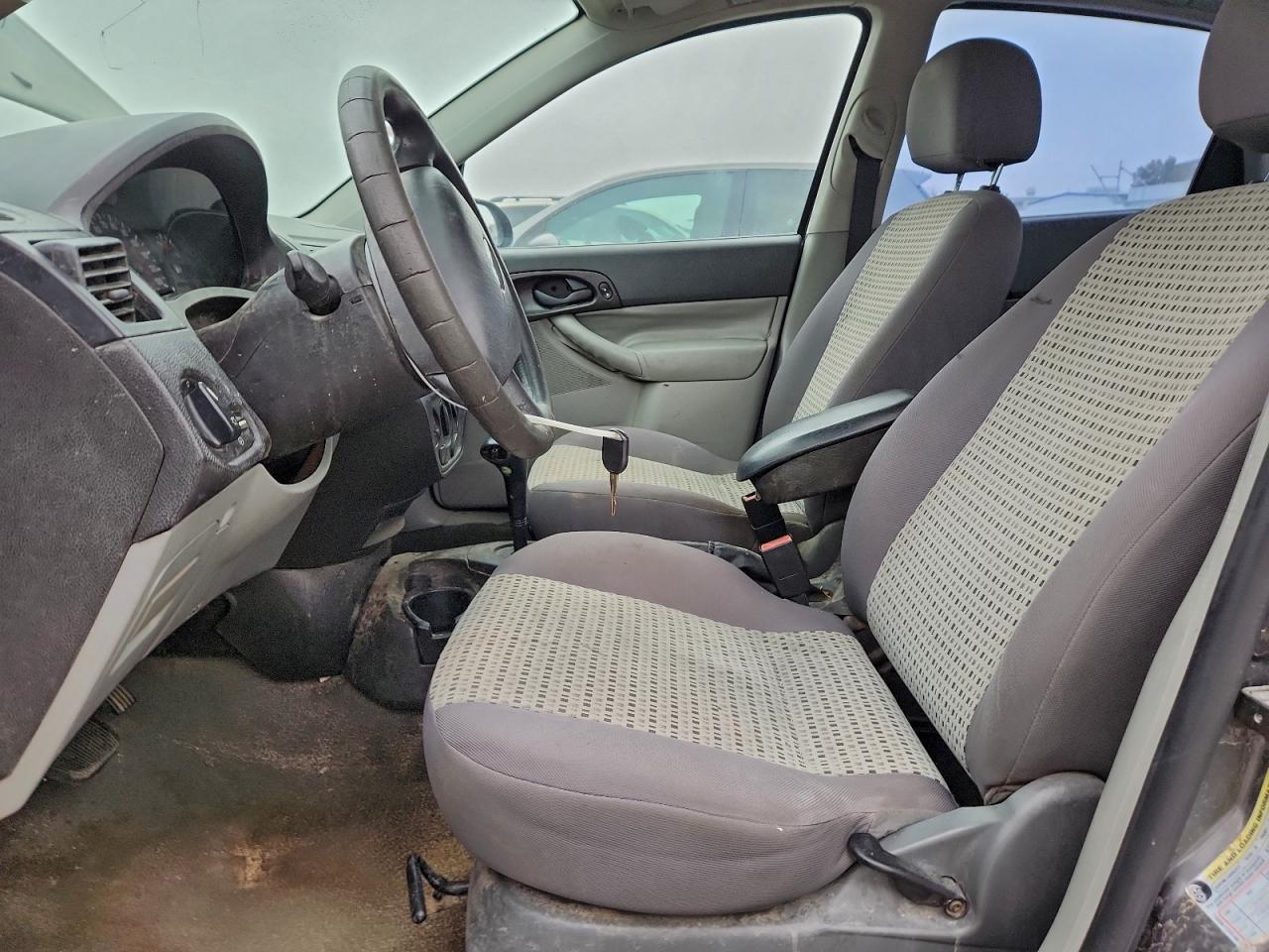 2007 FORD FOCUS ZX4 photo 13