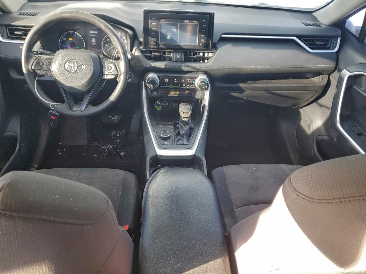 2019 TOYOTA RAV4 XLE photo 15