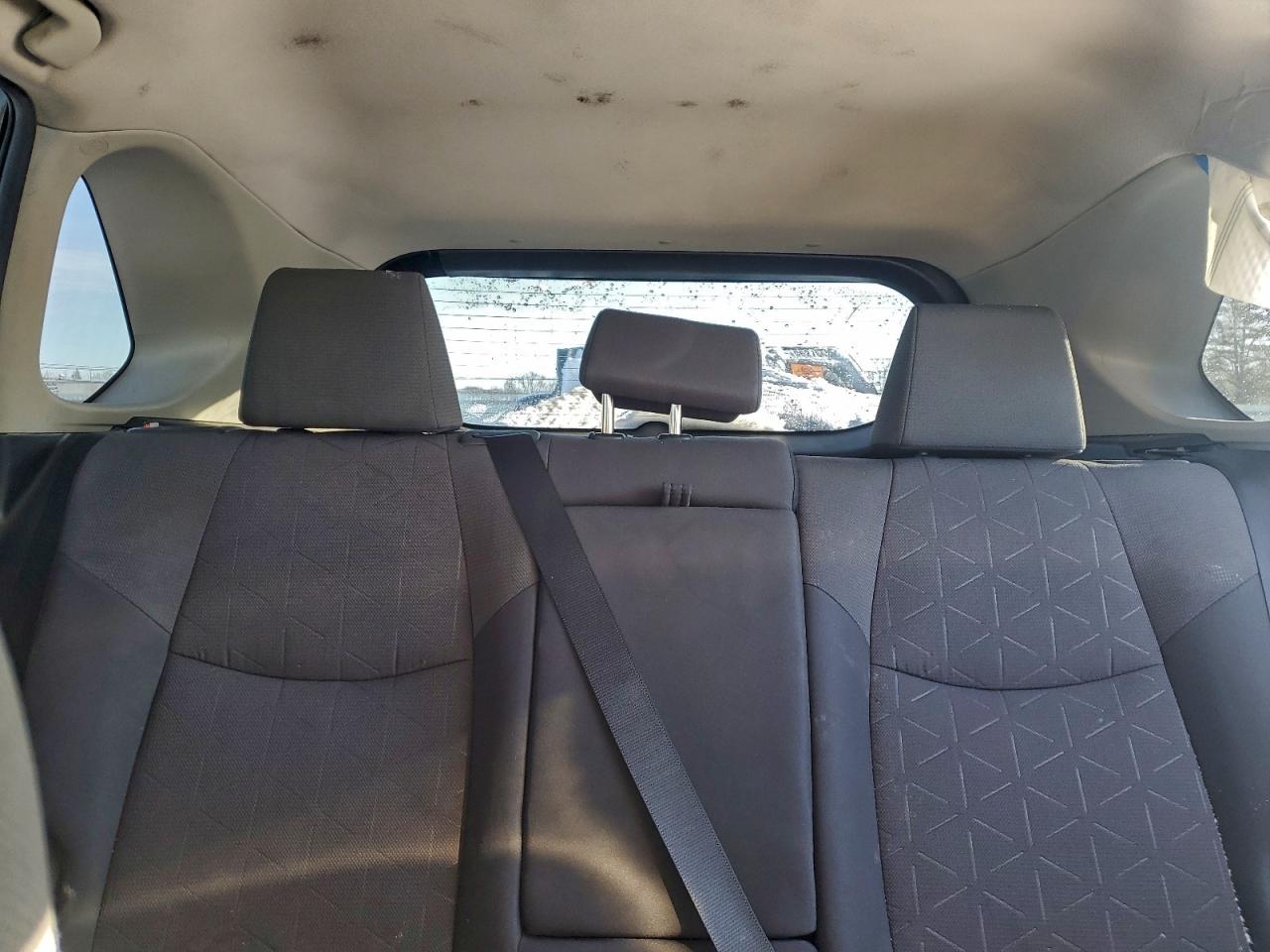 2019 TOYOTA RAV4 XLE photo 19