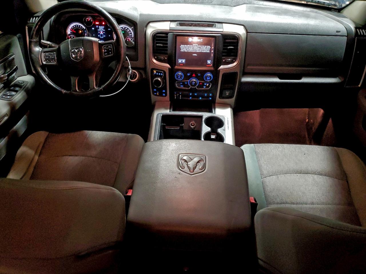 2014 RAM 1500 SLT photo 22