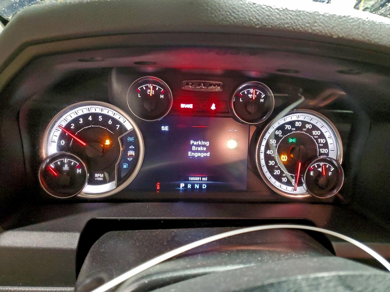 2014 RAM 1500 SLT photo 25