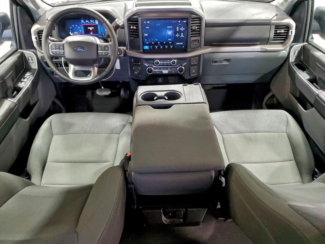2025 FORD F150 XLT photo 22