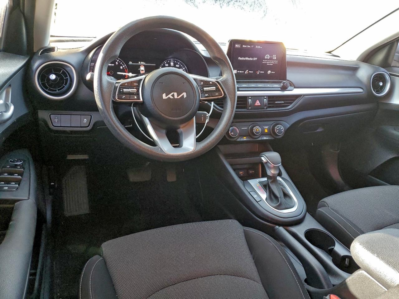 2023 KIA FORTE LXS photo 15