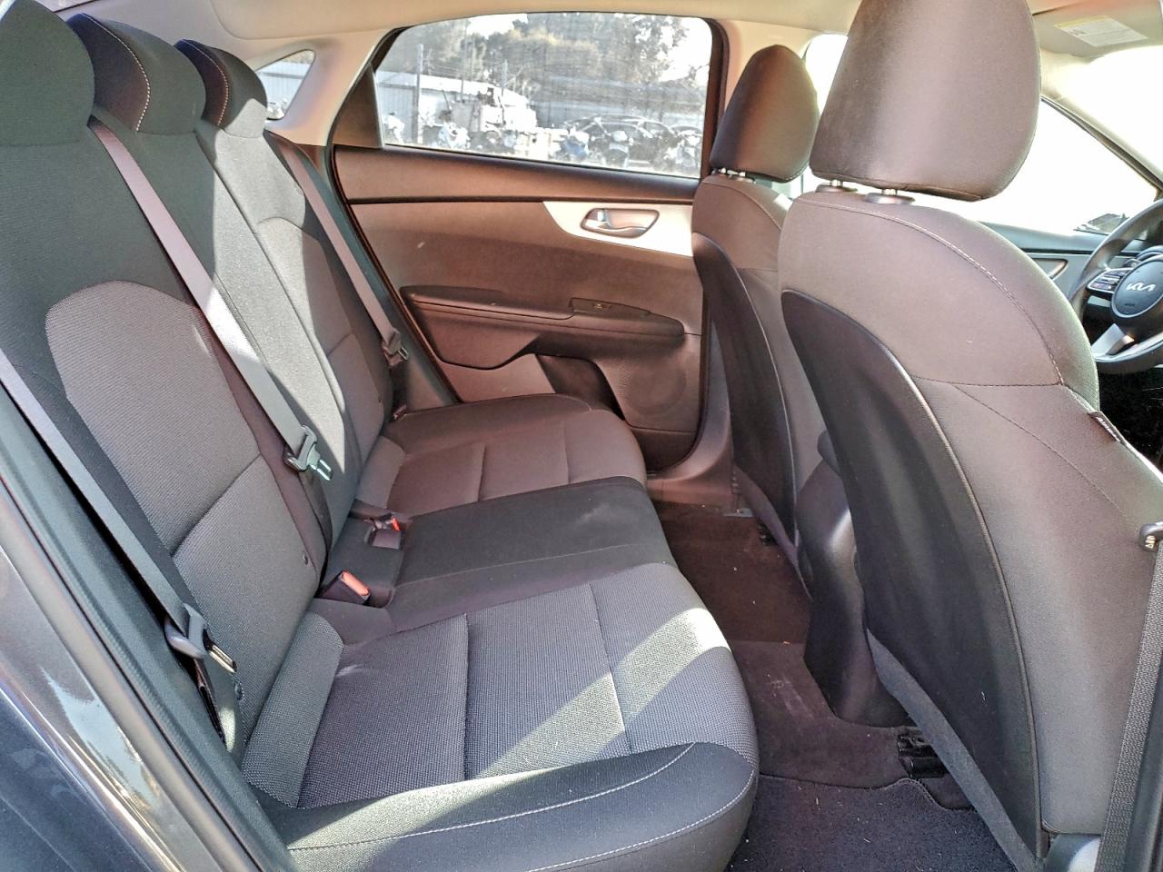 2023 KIA FORTE LXS photo 19