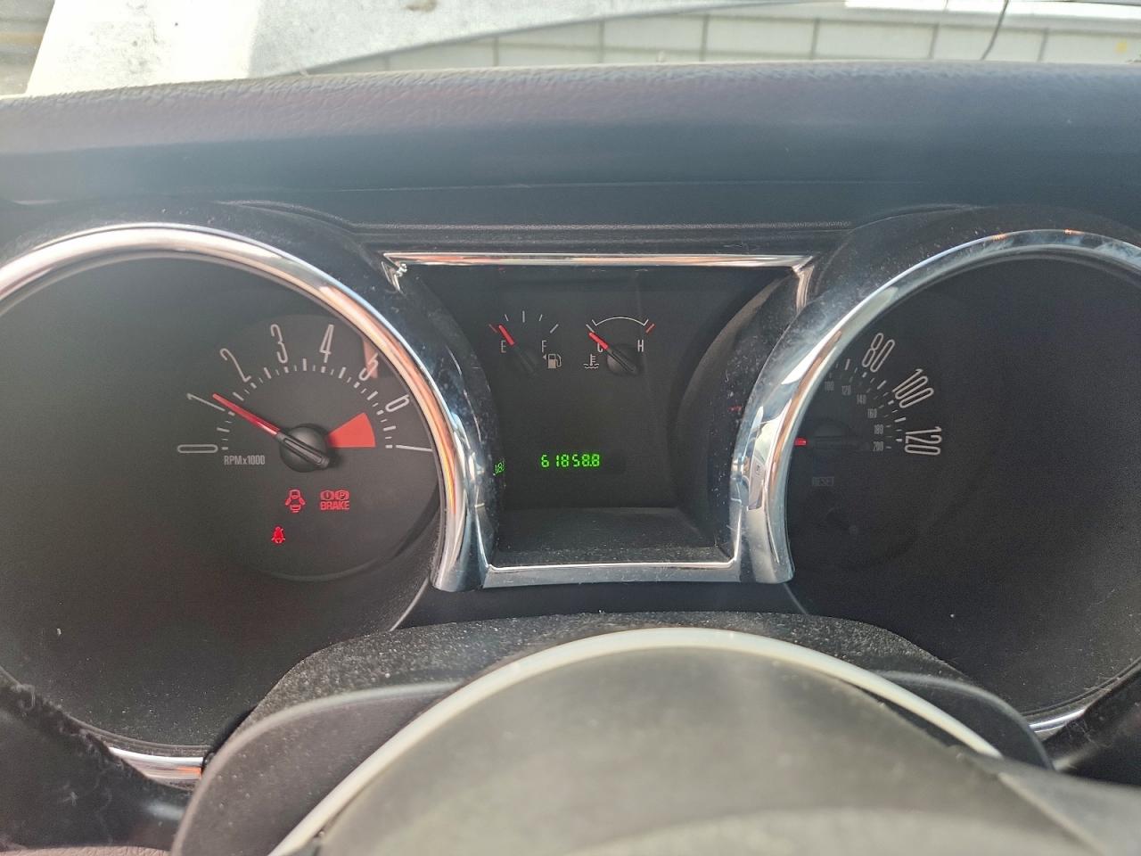 2005 FORD MUSTANG photo 9
