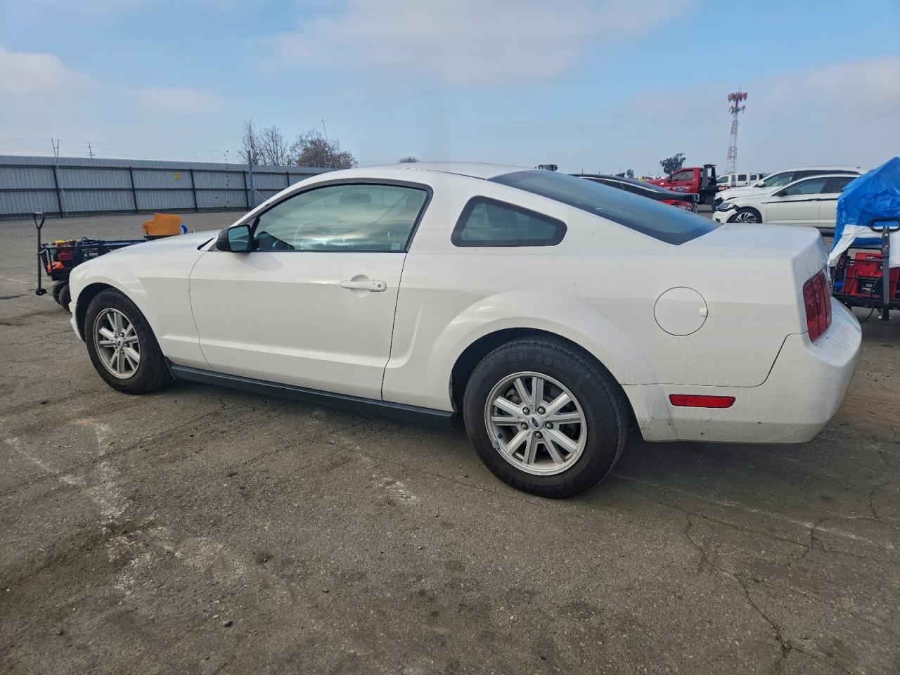 2005 FORD MUSTANG photo 2