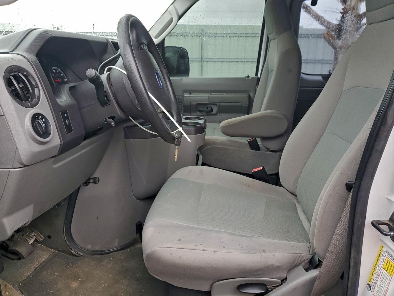 2010 FORD ECONOLINE E350 SUPER DUTY WAGON photo 19