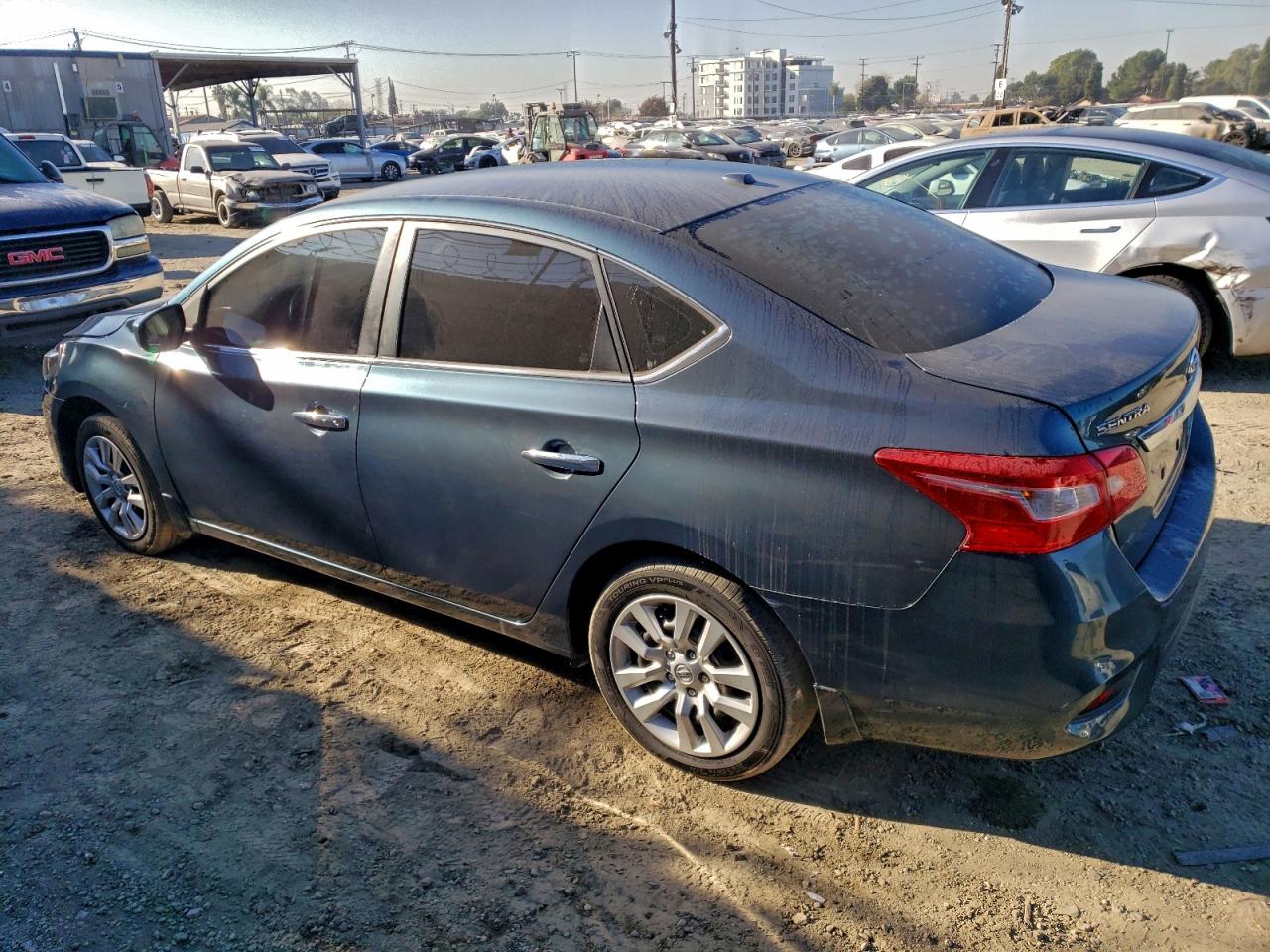 2016 NISSAN SENTRA S photo 3