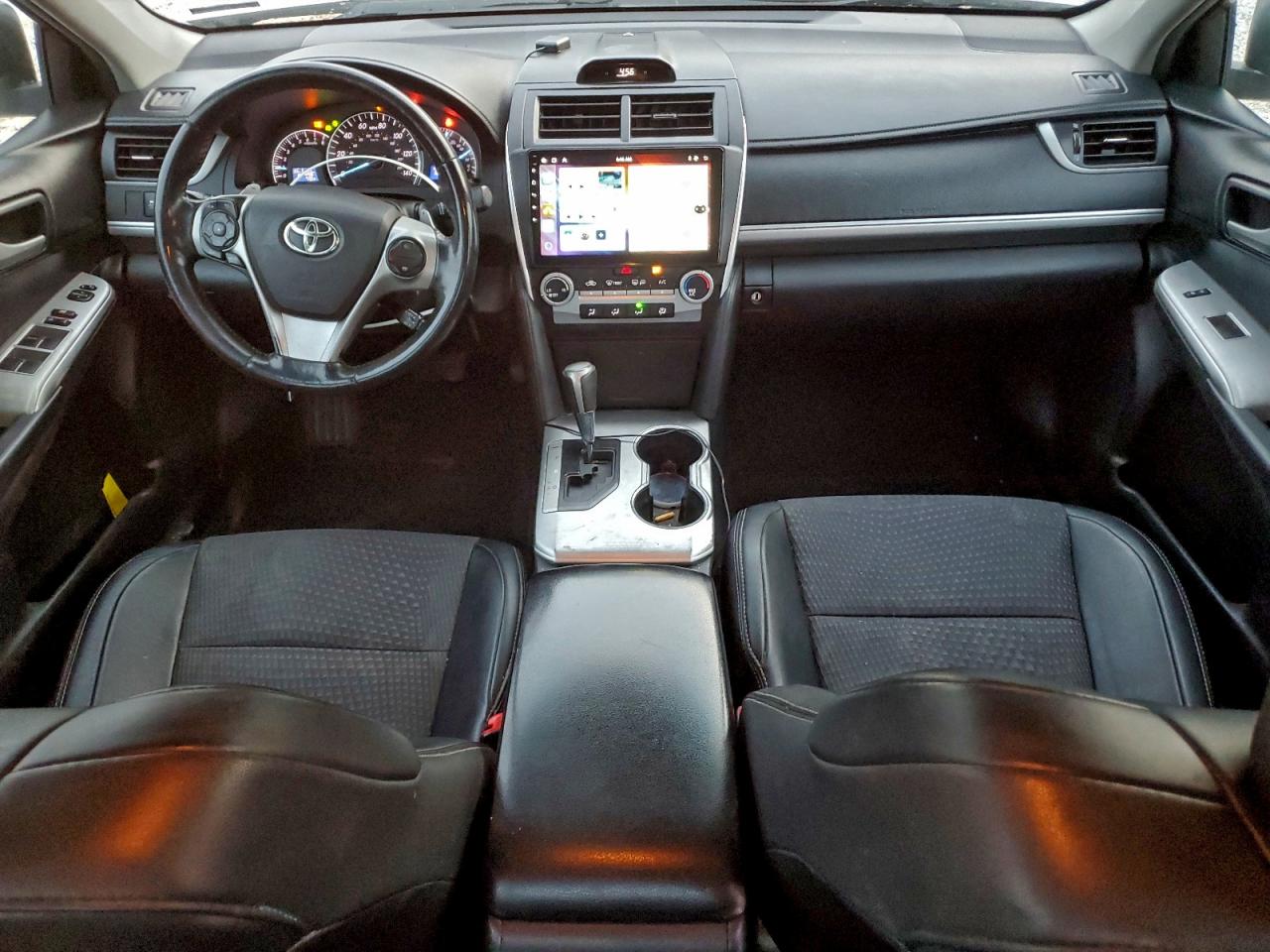2014 TOYOTA CAMRY L photo 15