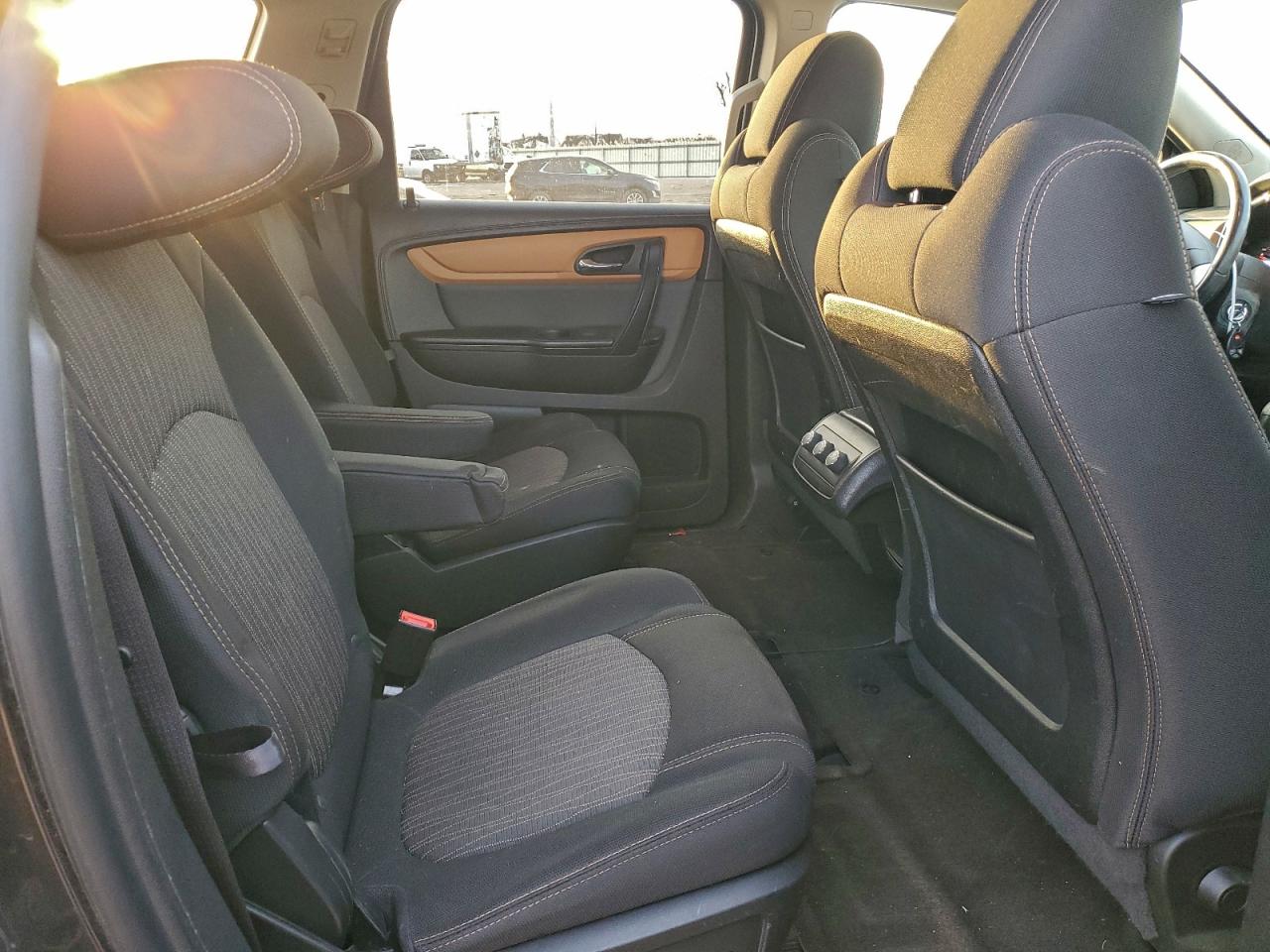 2014 CHEVROLET TRAVERSE LT photo 11