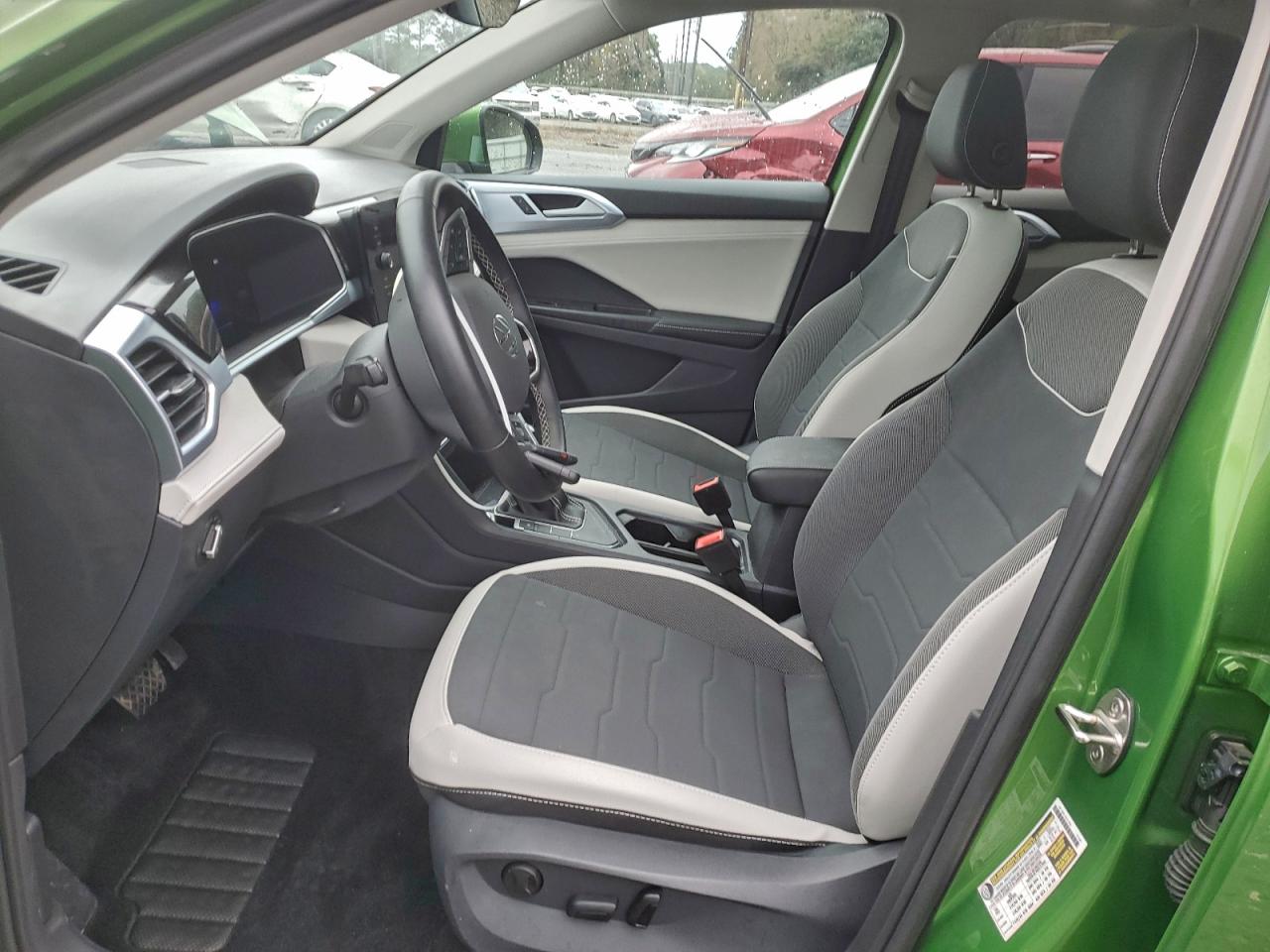 2025 VOLKSWAGEN TAOS SE photo 7