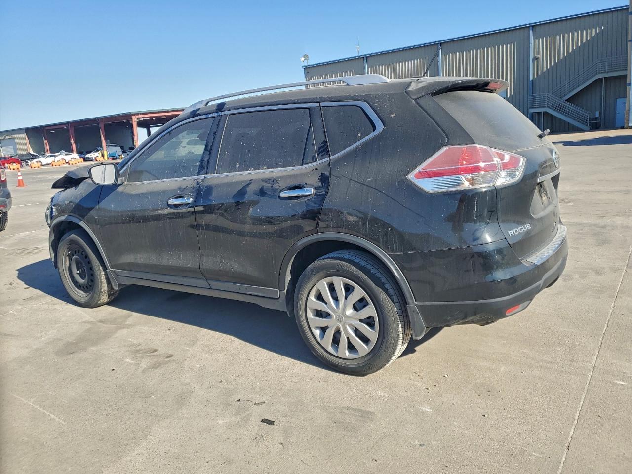 2016 NISSAN ROGUE S photo 2