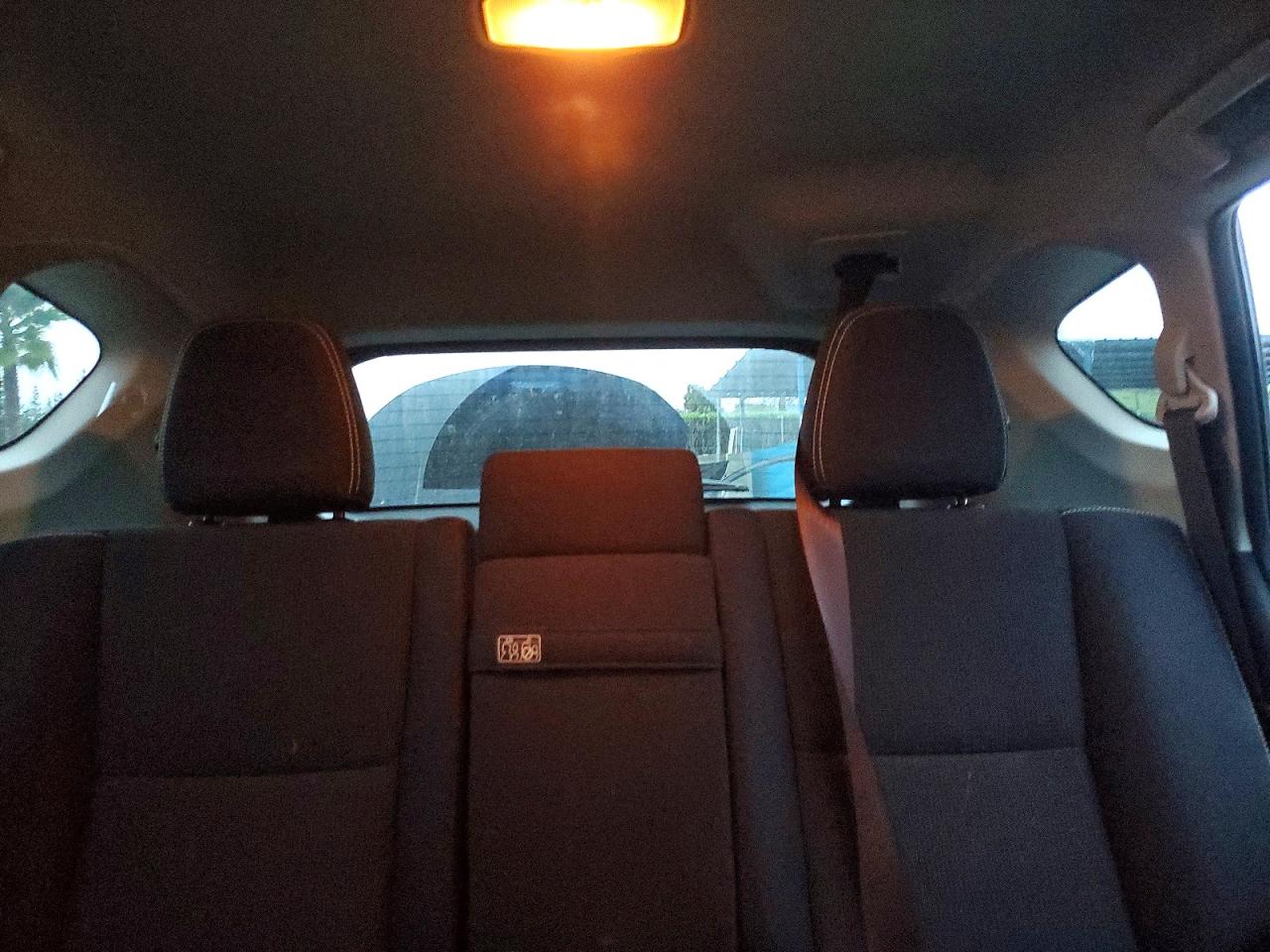2018 TOYOTA RAV4 HV LE photo 10