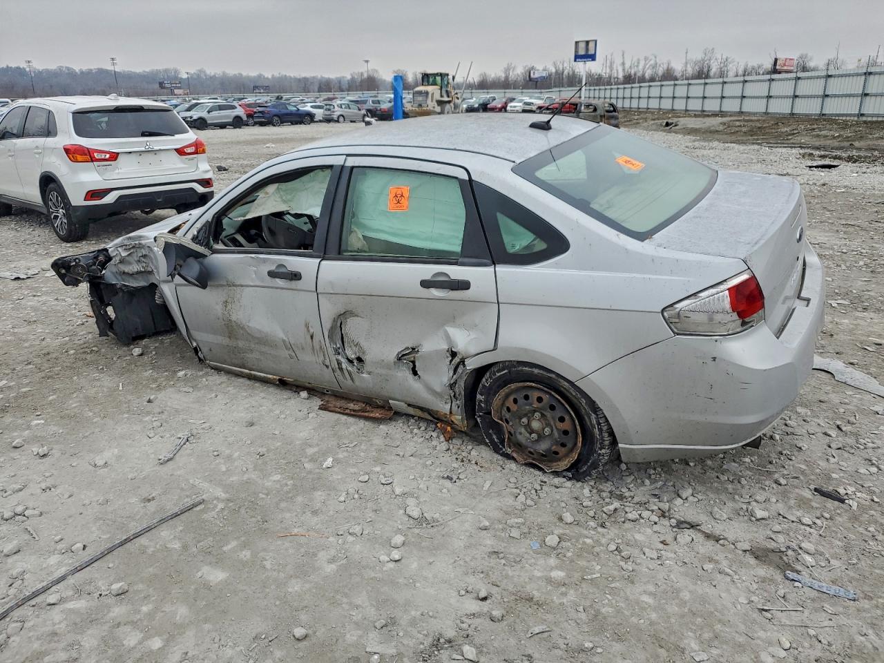 2008 FORD FOCUS S/SE photo 2