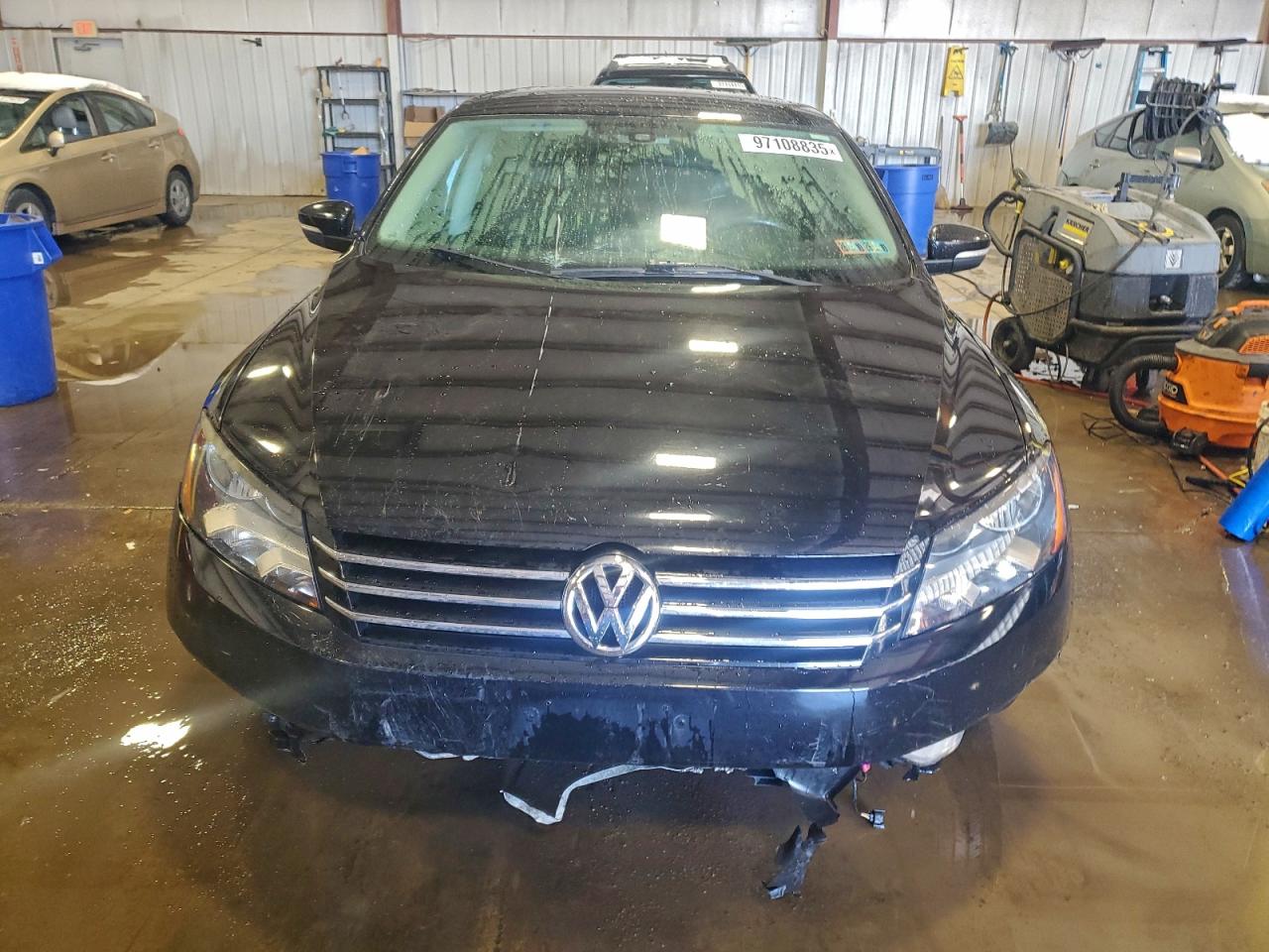 2015 VOLKSWAGEN PASSAT S photo 5