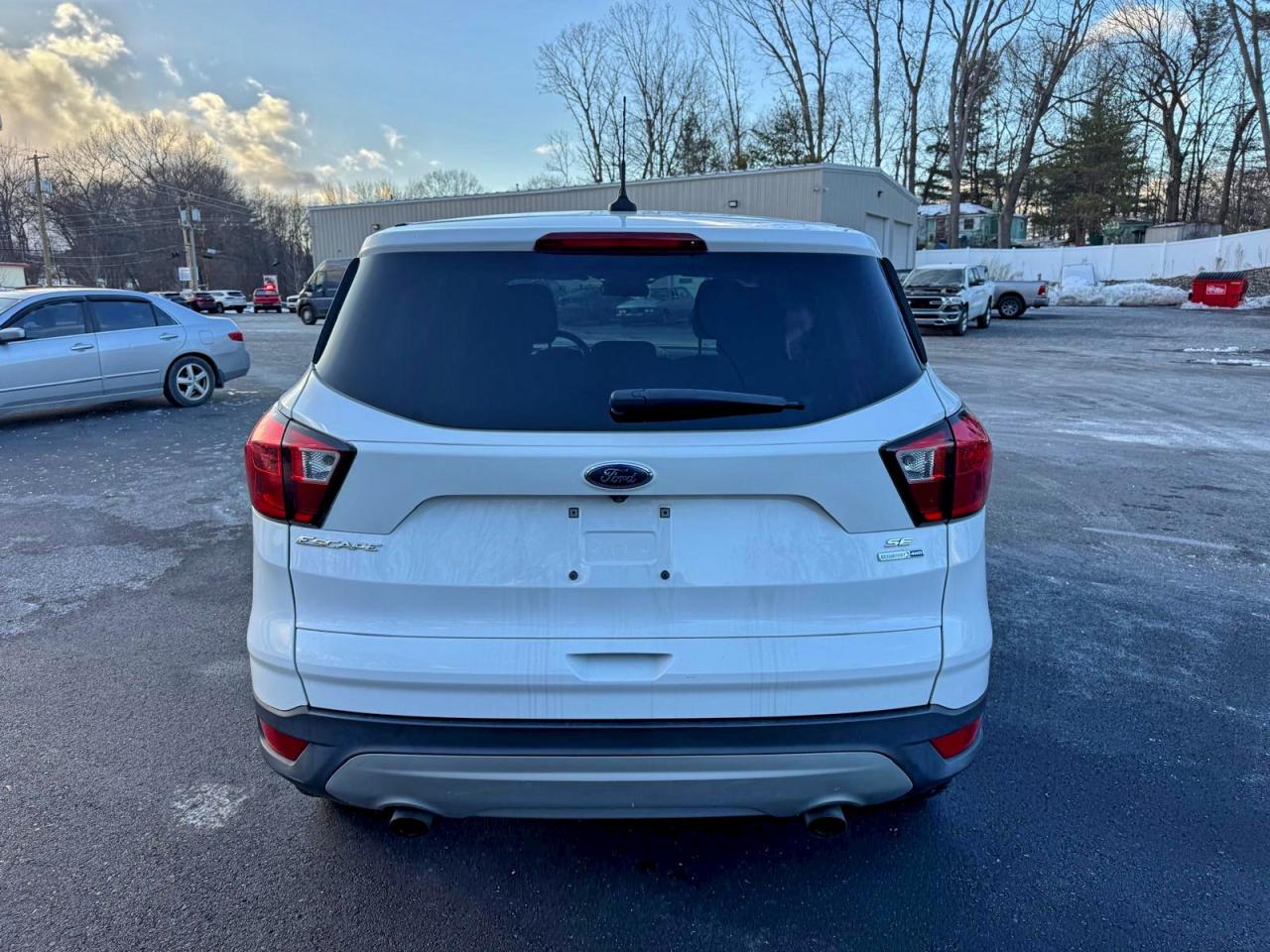 2019 FORD ESCAPE SE photo 9