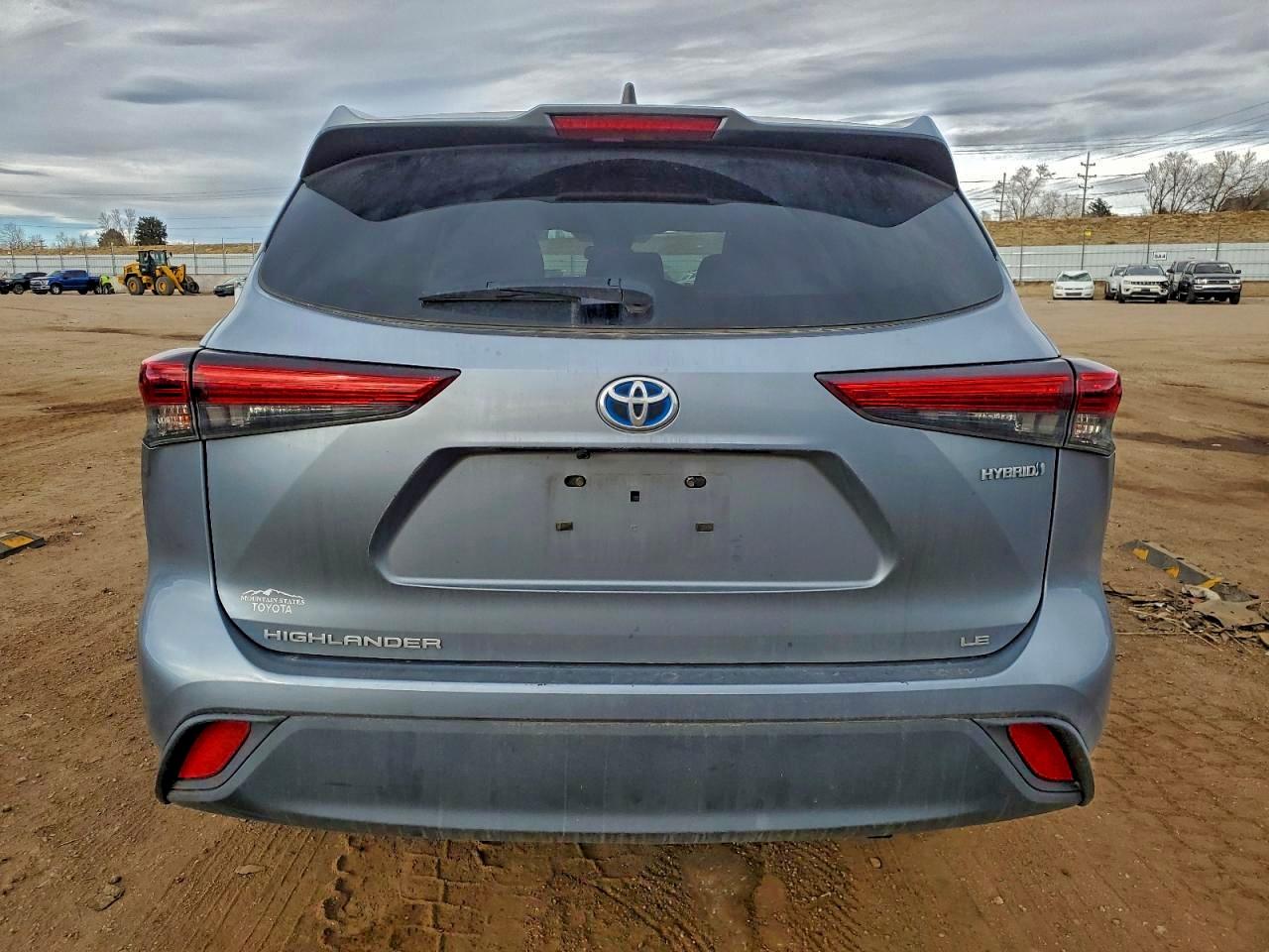 2023 TOYOTA HIGHLANDER HYBRID LE photo 11
