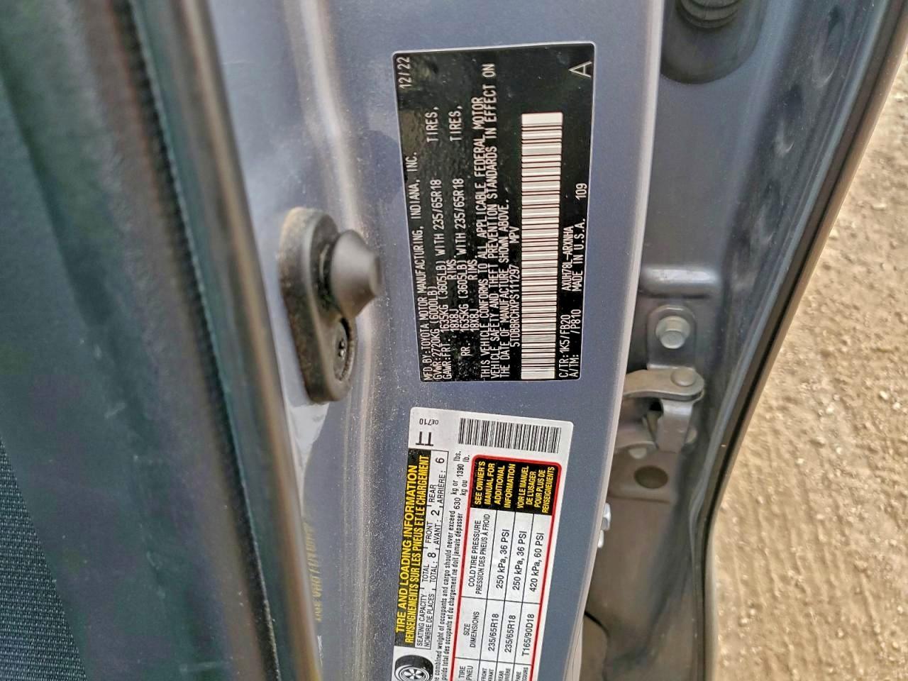 2023 TOYOTA HIGHLANDER HYBRID LE photo 25