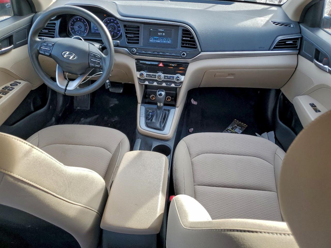 2020 HYUNDAI ELANTRA SE photo 8