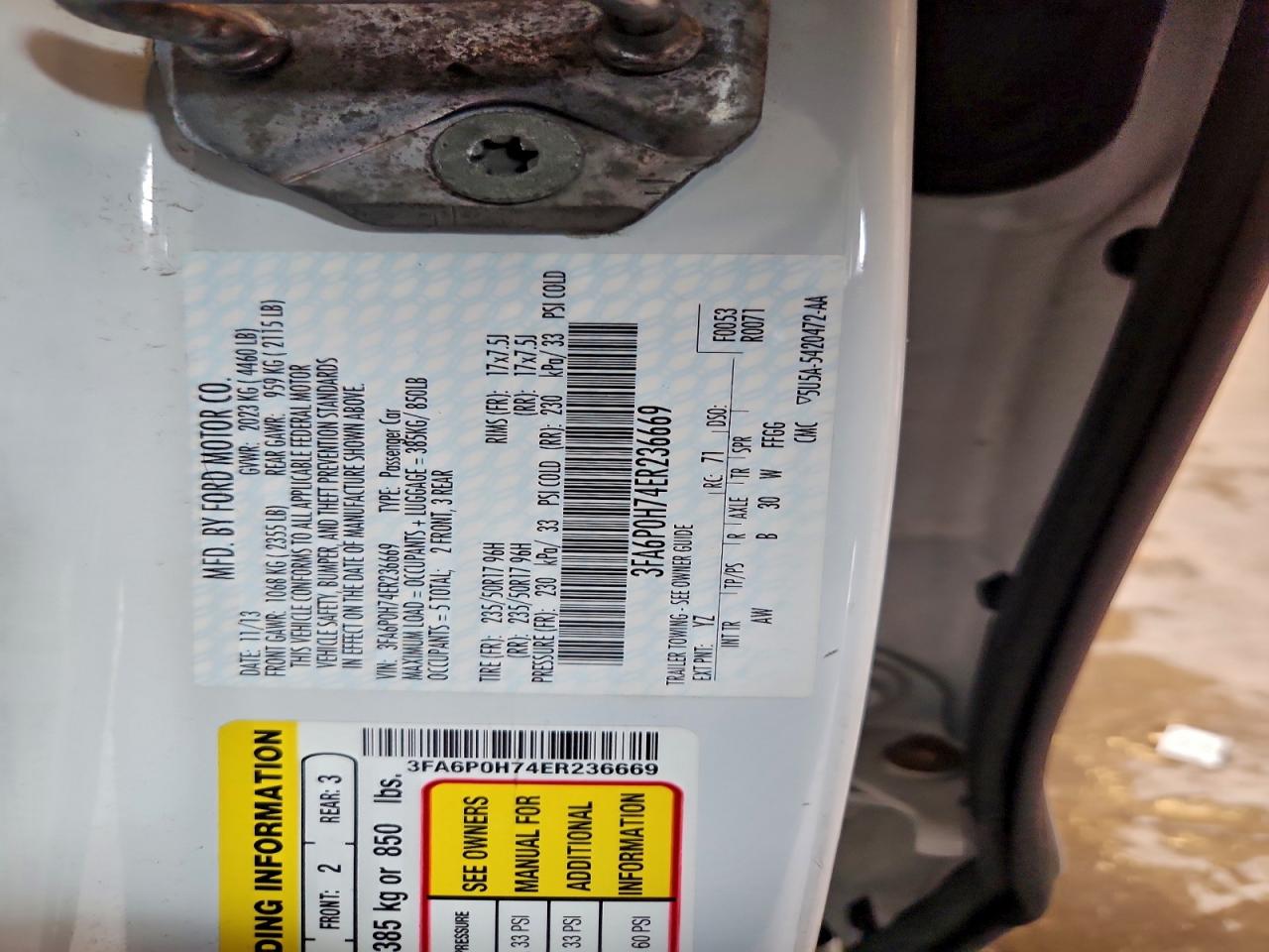 2014 FORD FUSION SE photo 12