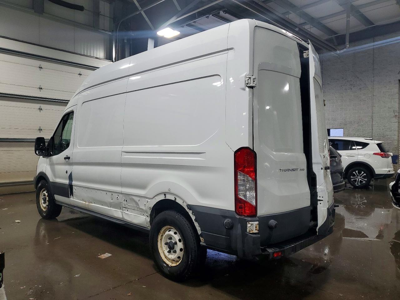2017 FORD TRANSIT T-250 DELIVERY VAN photo 2