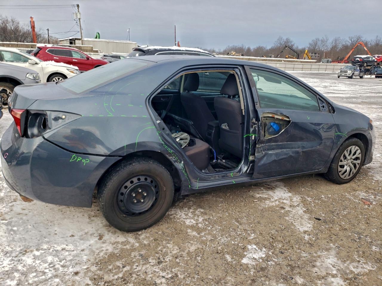 2019 TOYOTA COROLLA L photo 3